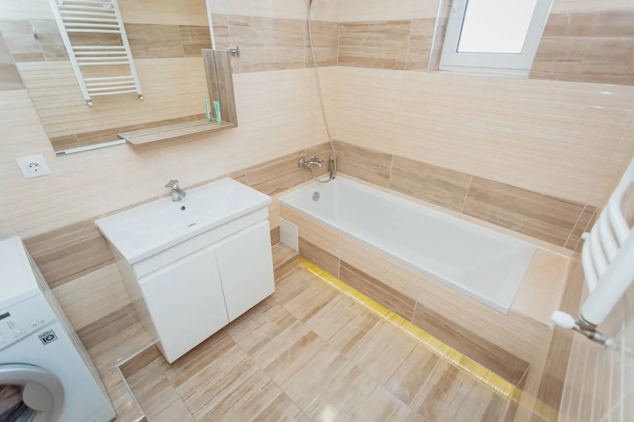 Chișinău Botanica str. Grenoble 10