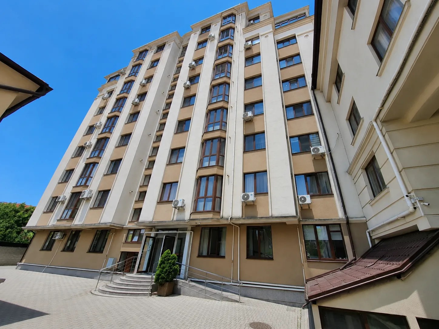 Chișinău str. Alexandru Bernardazzi 12