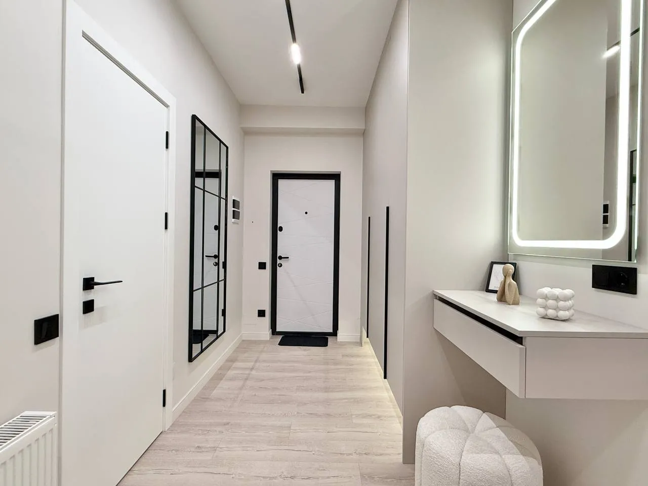 Ialoveni, Centru str. Alexandru cel Bun 11