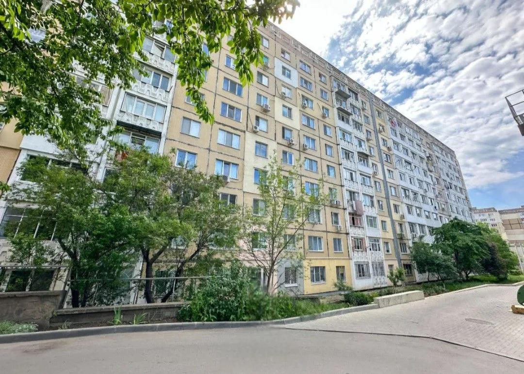 Chișinău Ciocana bd. Mircea cel Bătrân 9