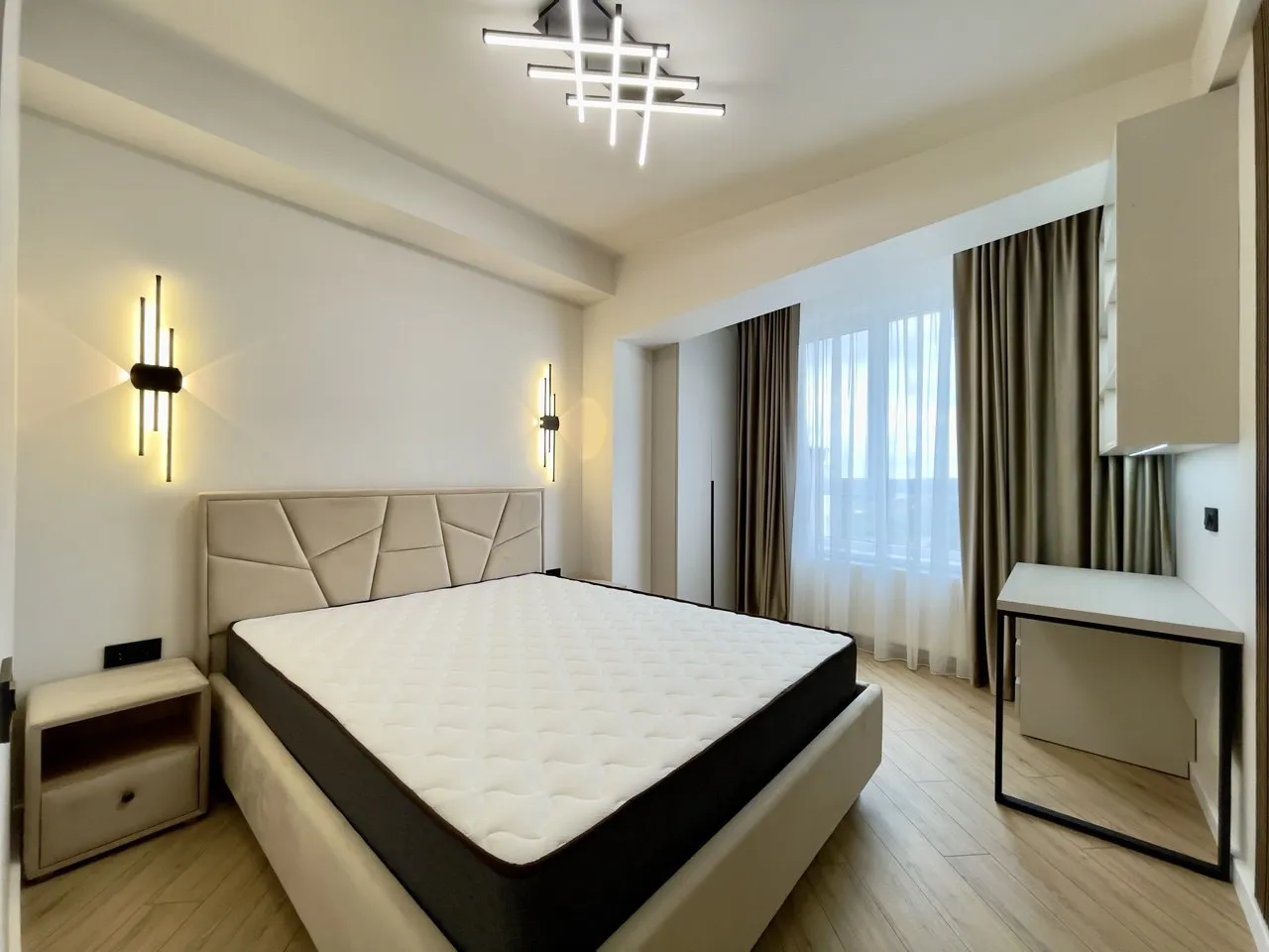 Ialoveni, Centru str. Alexandru cel Bun 5