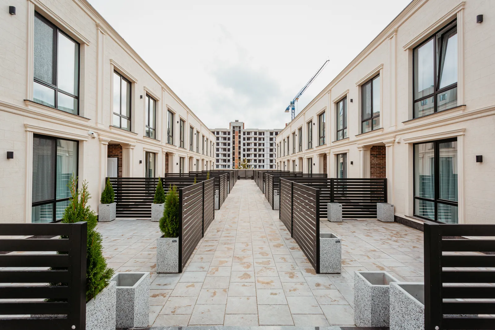 Кишинев Буюканы ул. Парис 1