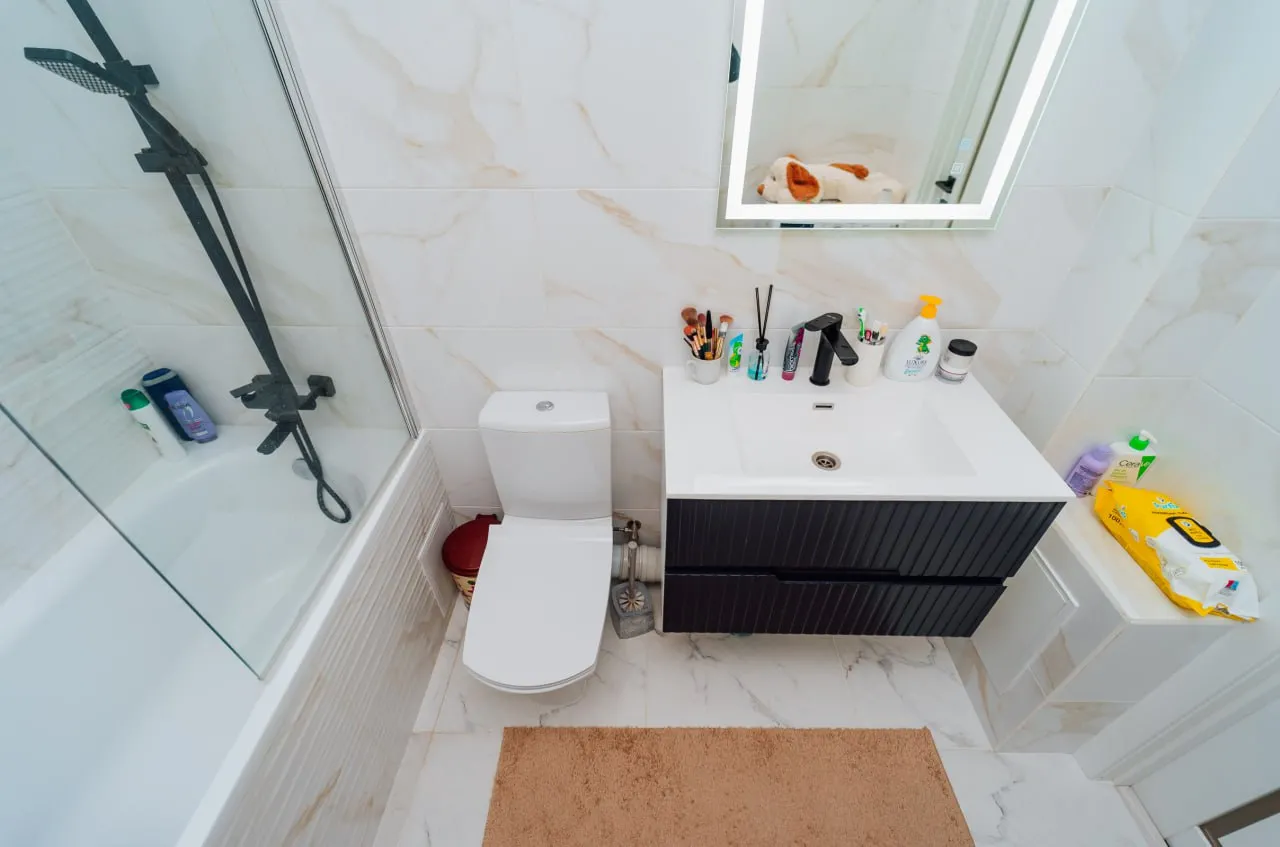 Chișinău Botanica str. Grenoble 10