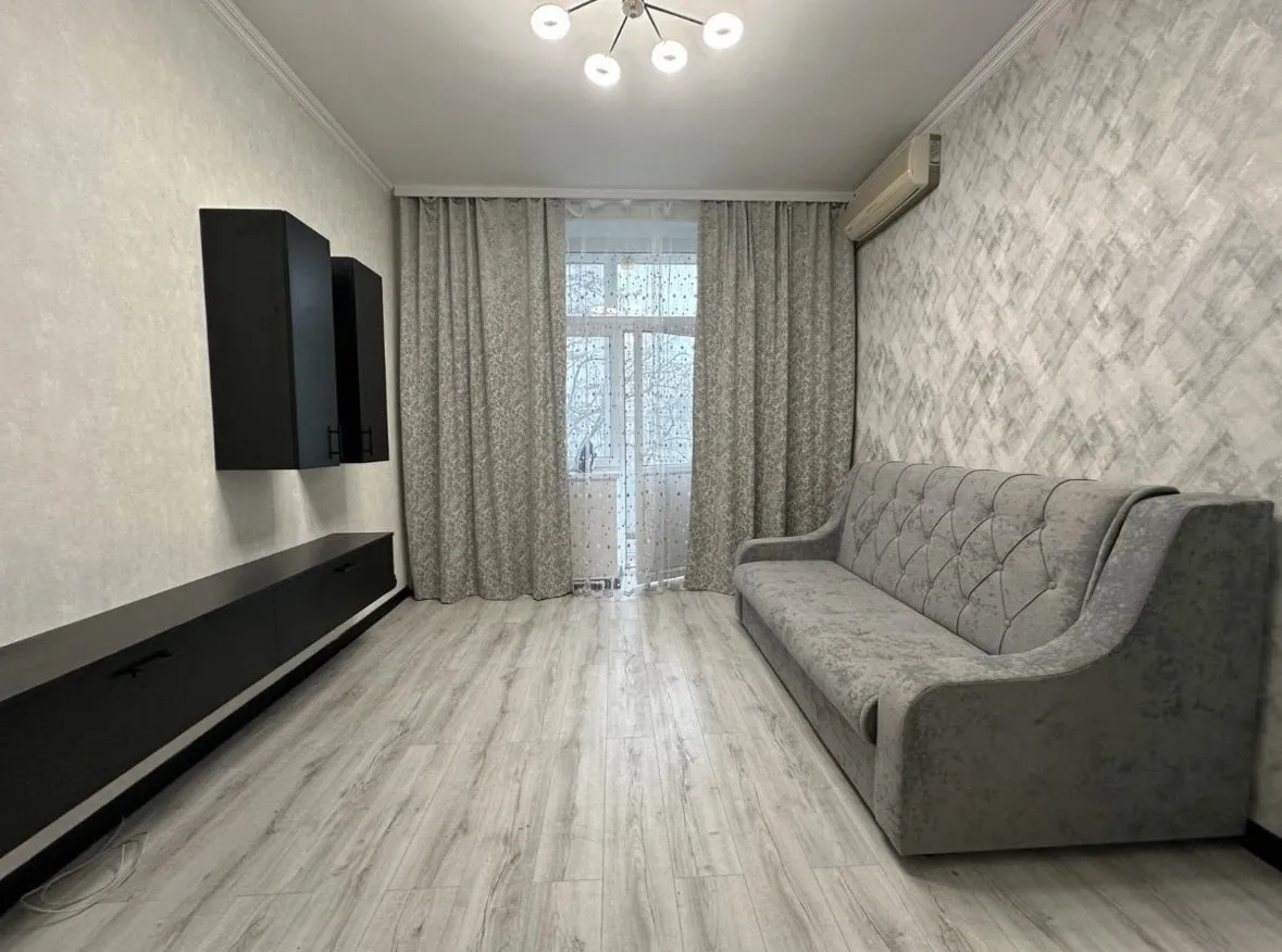 Chișinău Centru bd. Ștefan cel Mare și Sfînt 4