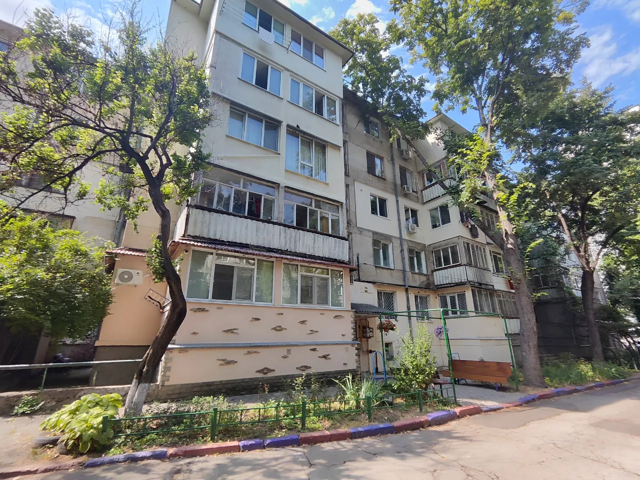 Chișinău Rîșcani str. Florilor 10