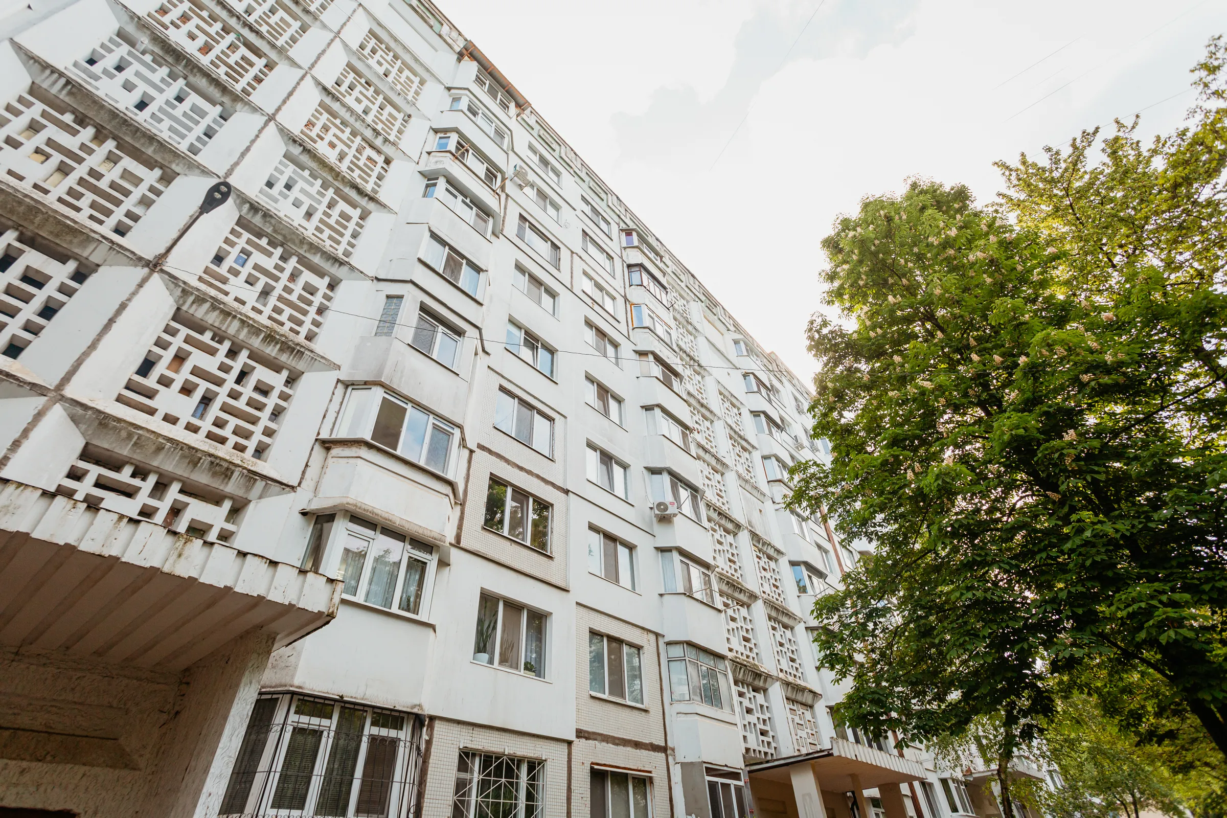 Chișinău Buiucani str. Liviu Deleanu  15