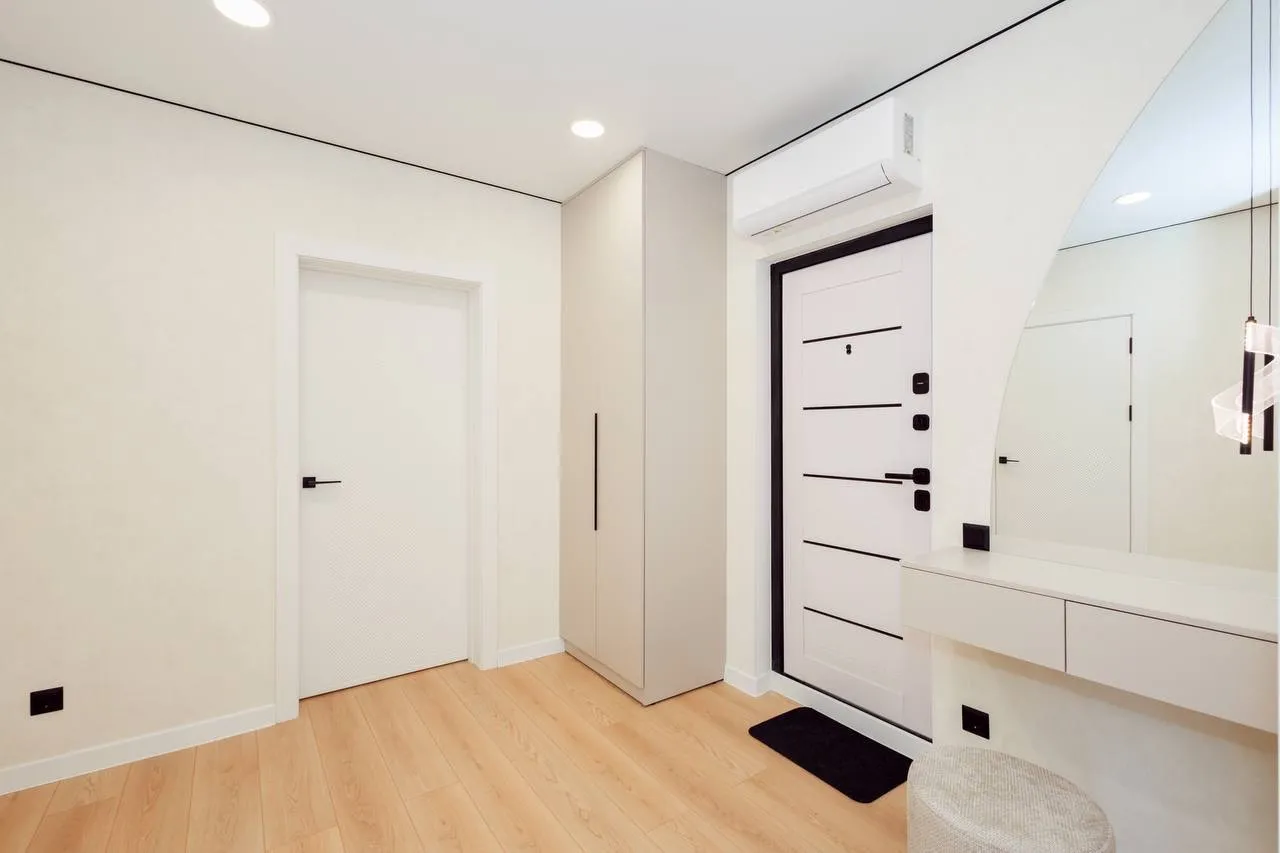 Chișinău Botanica str. Grenoble 12