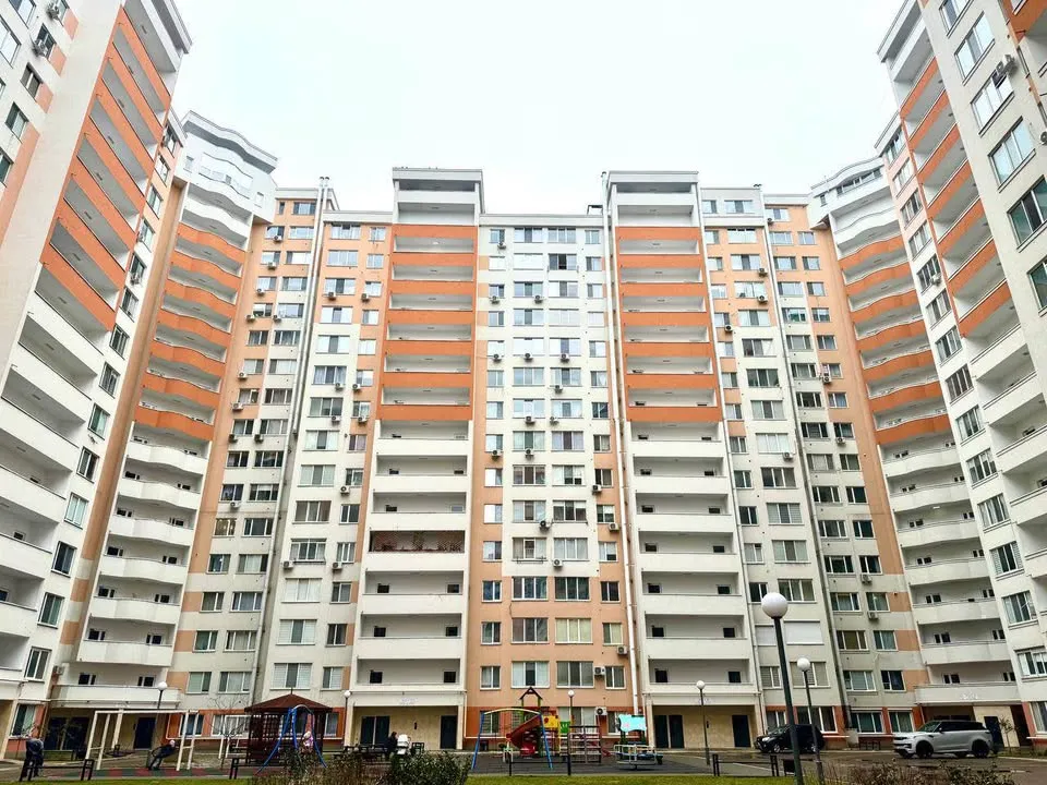 Chișinău Centru str. Melestiu 13