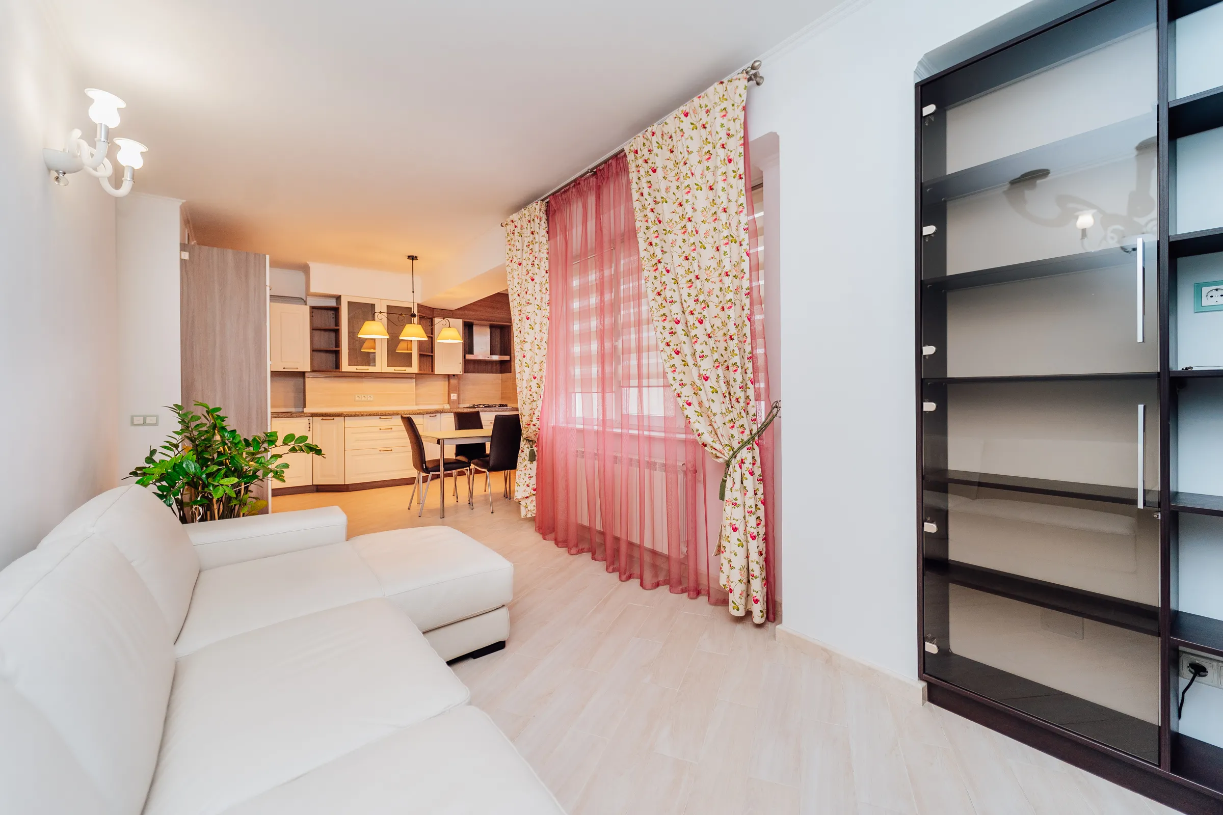 Chișinău Centru str. Lev Tolstoi  4