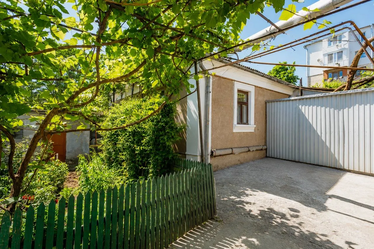 Chișinău Botanica str. Pandurilor 2