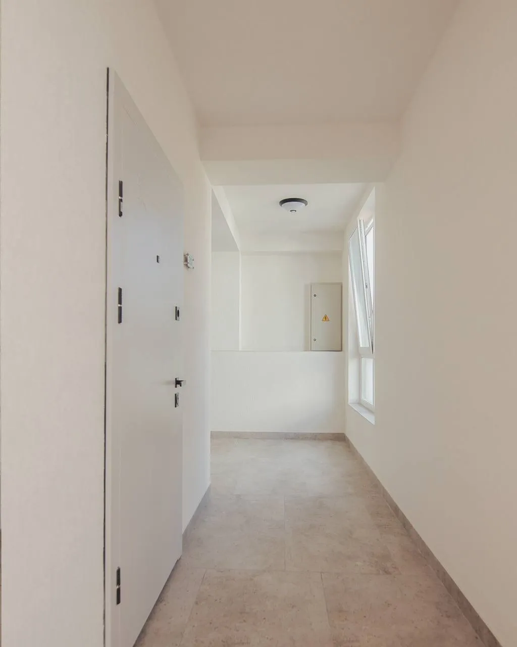 Ialoveni, Centru str. Grigore Vieru 8