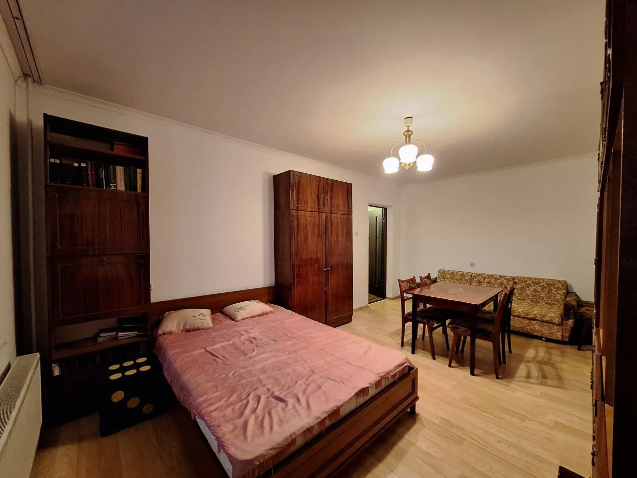 Chișinău Botanica str. Grenoble 4