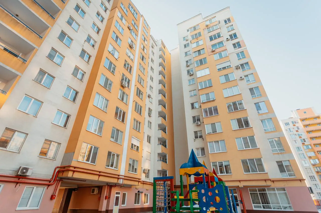 Chișinău Botanica str. Grenoble 13