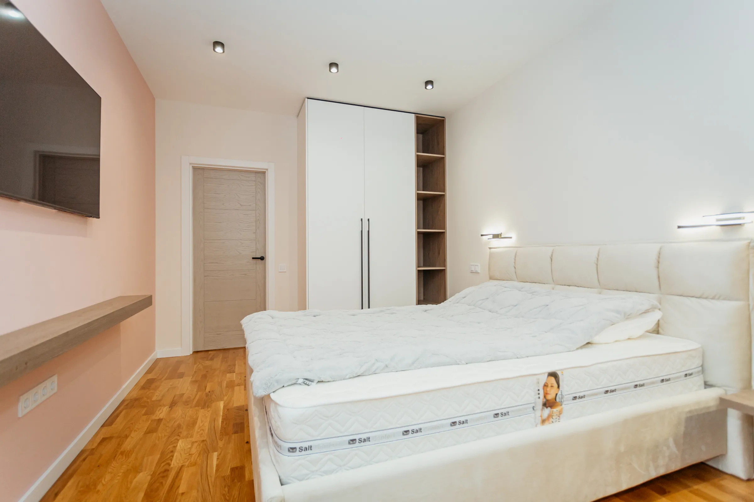 Chisinau Cionana str.Mircea cel Batran  8