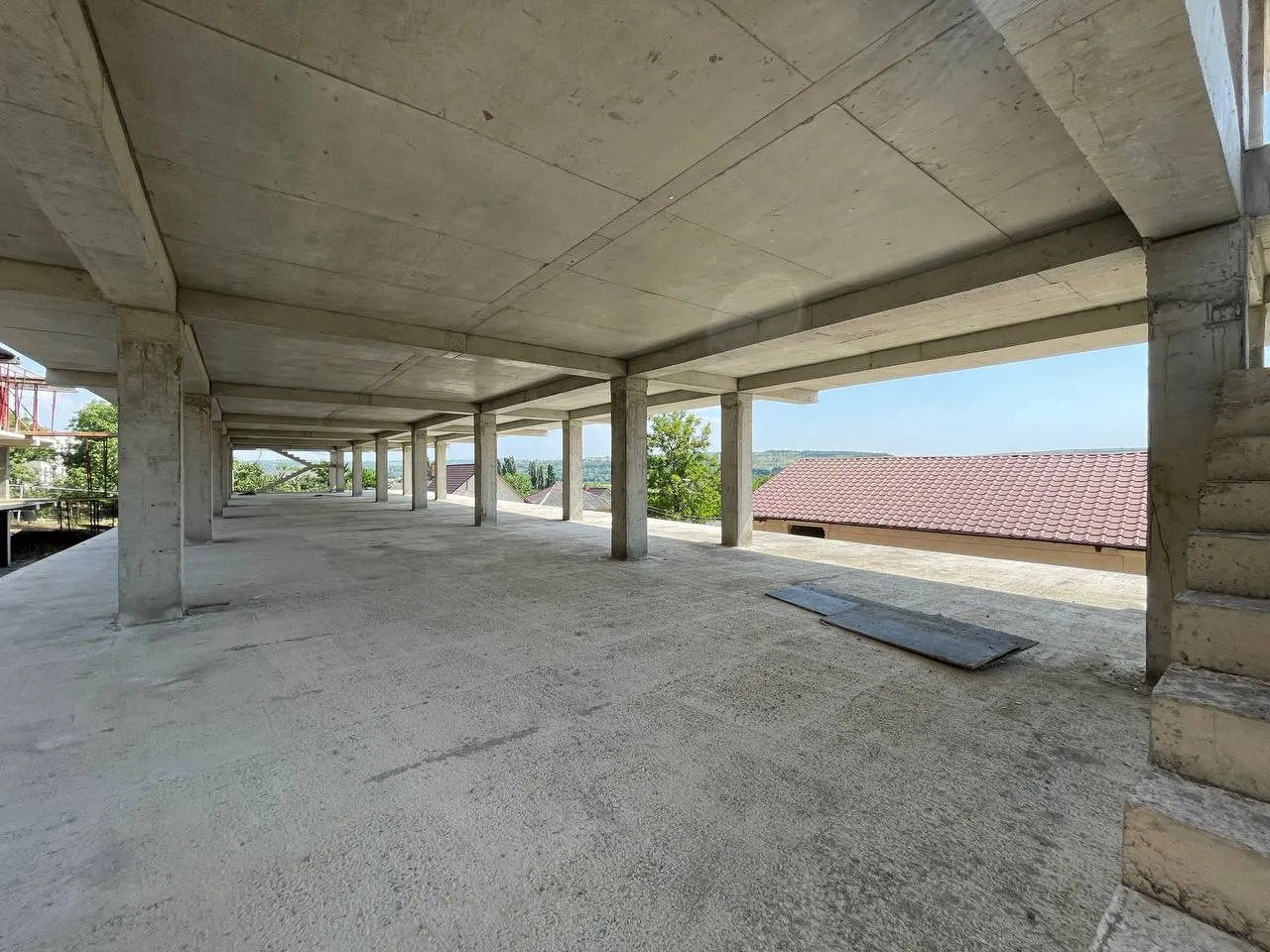 Ialoveni, Centru str. Grigore Vieru 17