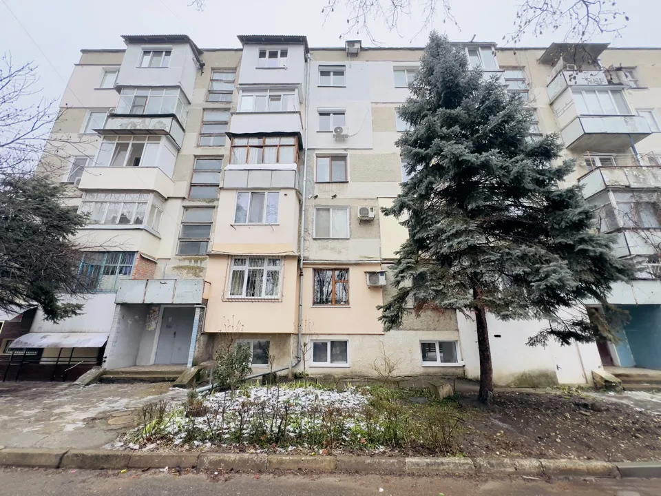 Chișinău Rîșcani str. Florilor 13