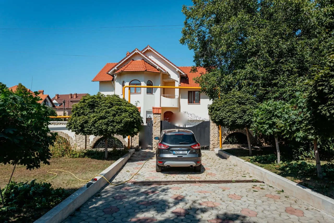 Chișinău Codru str. Sfîntul Petru 19