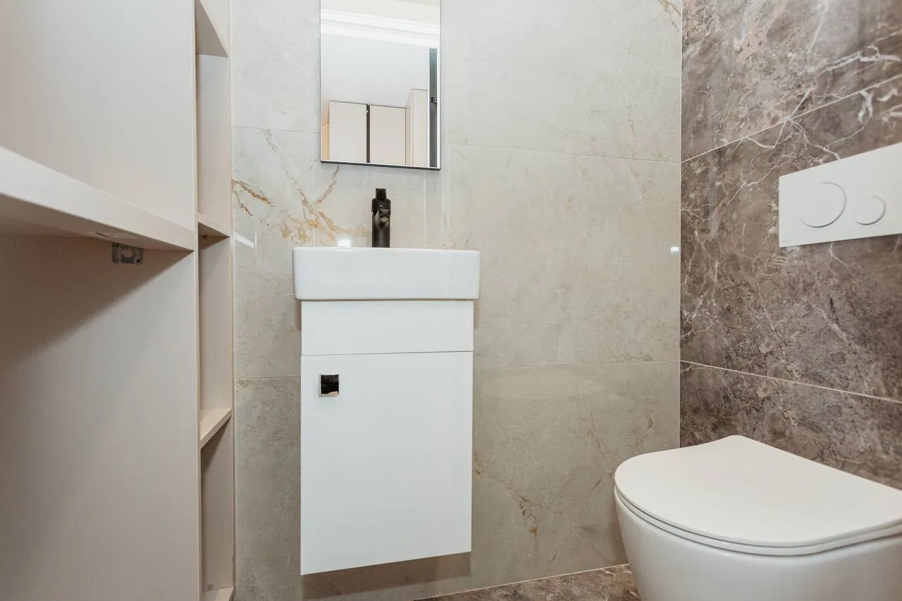 Chișinău Buiucani str. Alba Iulia 10