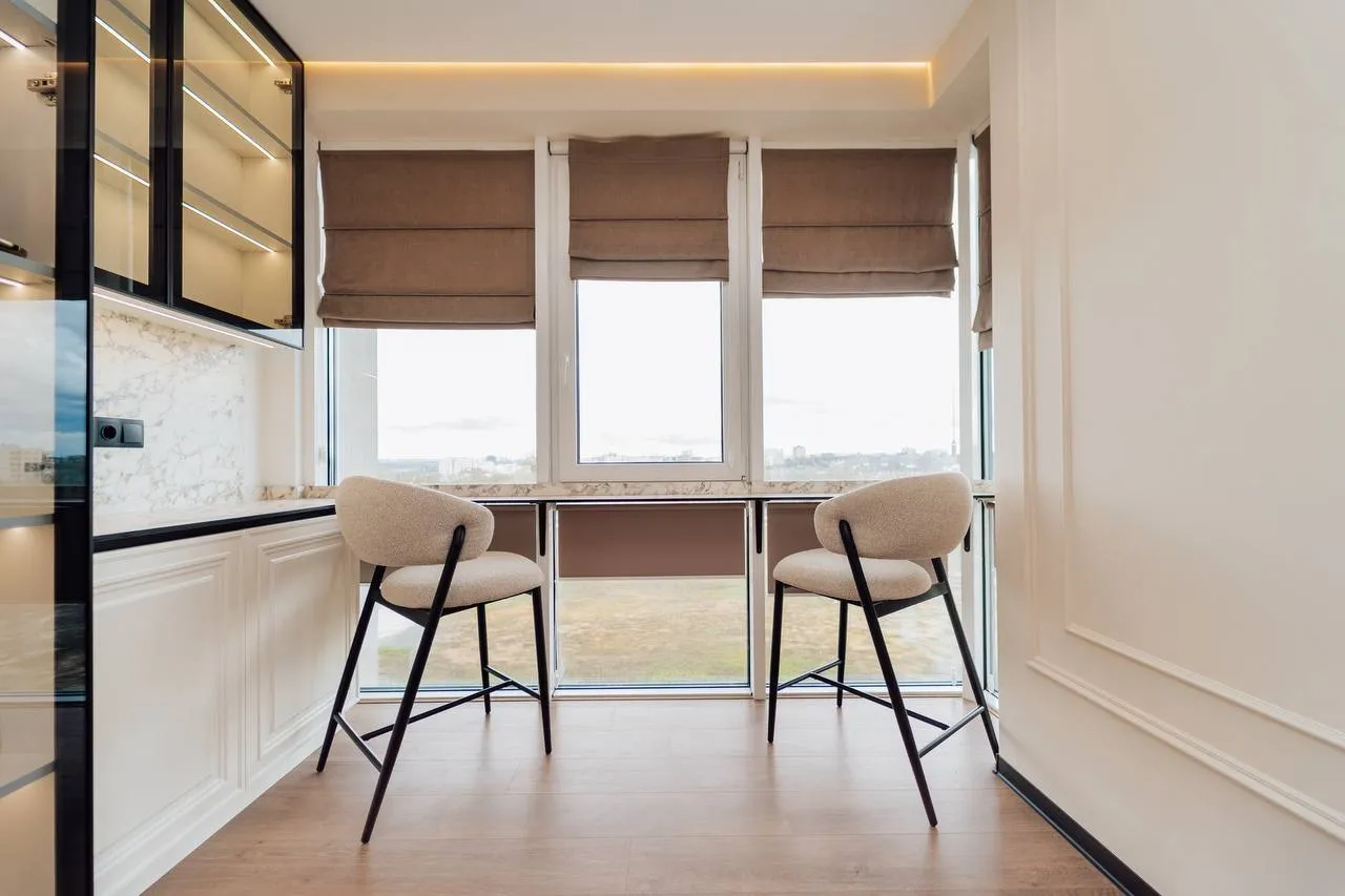 Str. Vasile Lupu 28 E  10