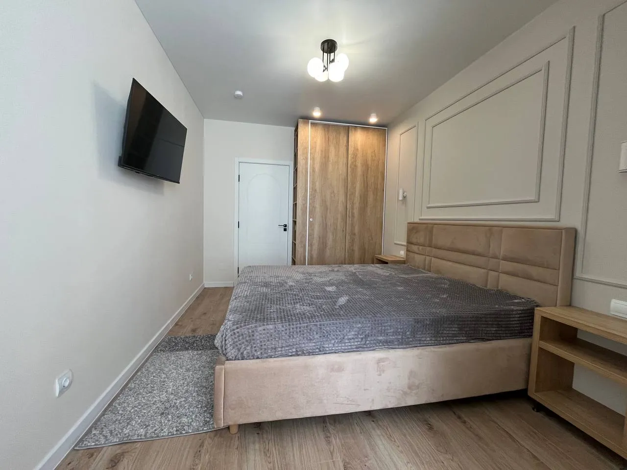 Ialoveni, Centru str. Alexandru cel Bun 4
