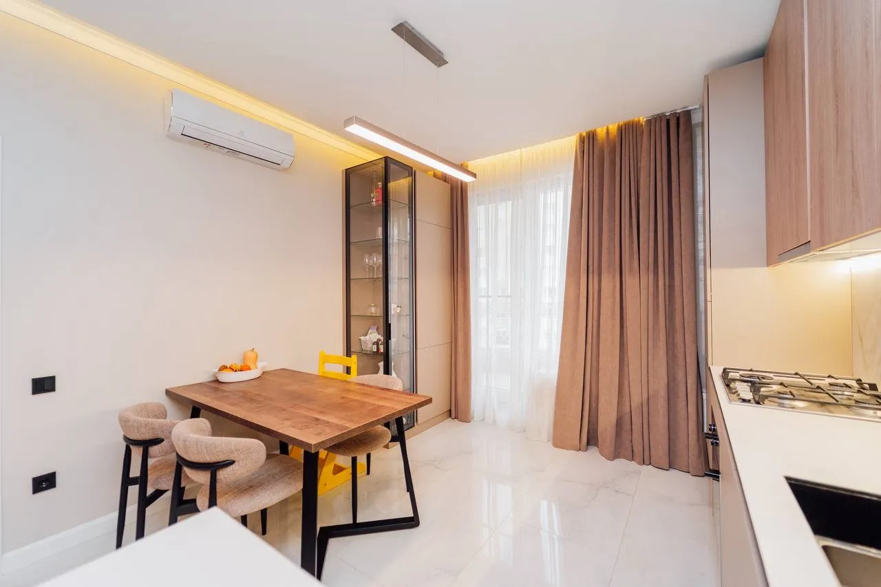 Chișinău Buiucani str. Liviu Deleanu 1