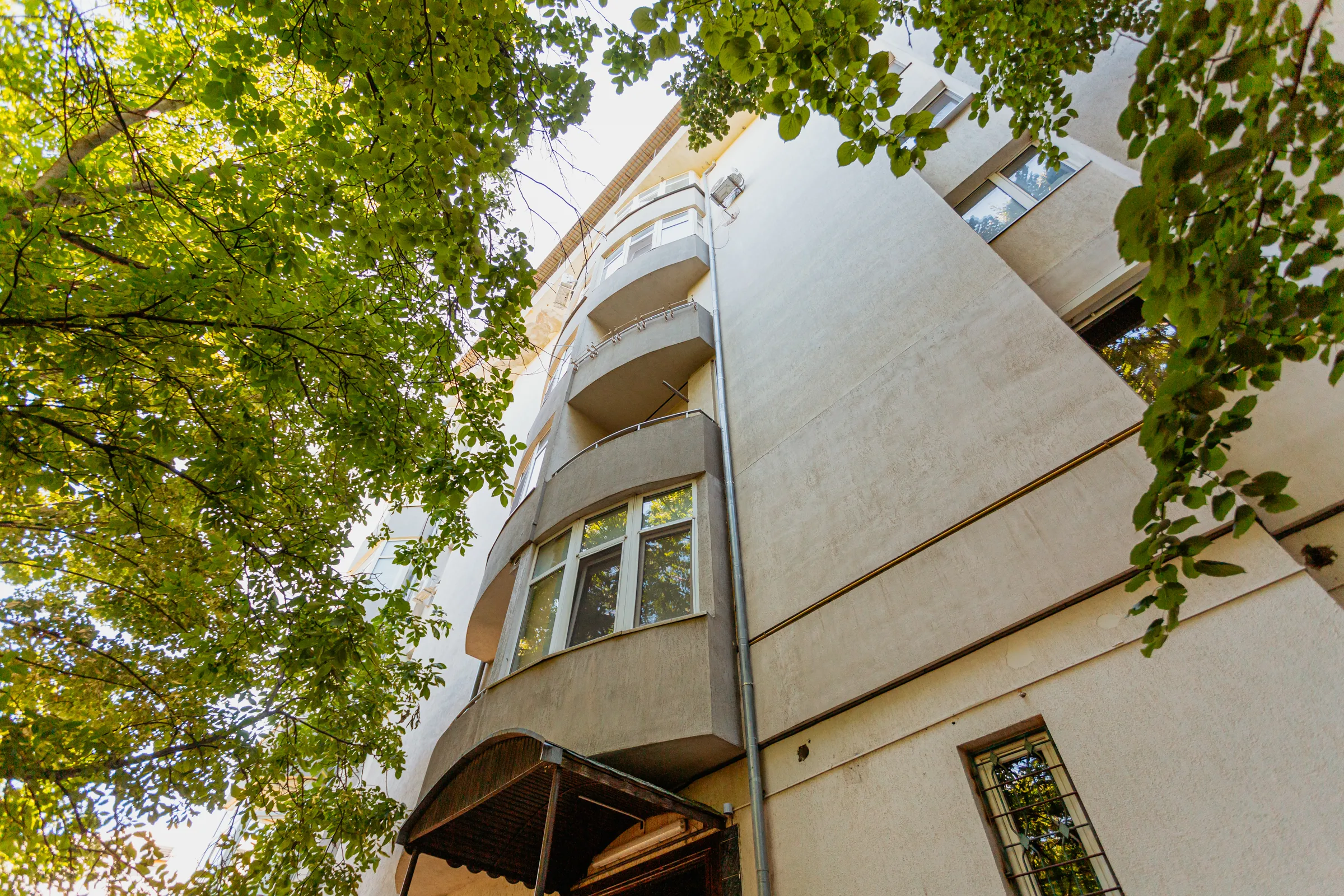 Chișinău str. Pantelimon Halippa 21