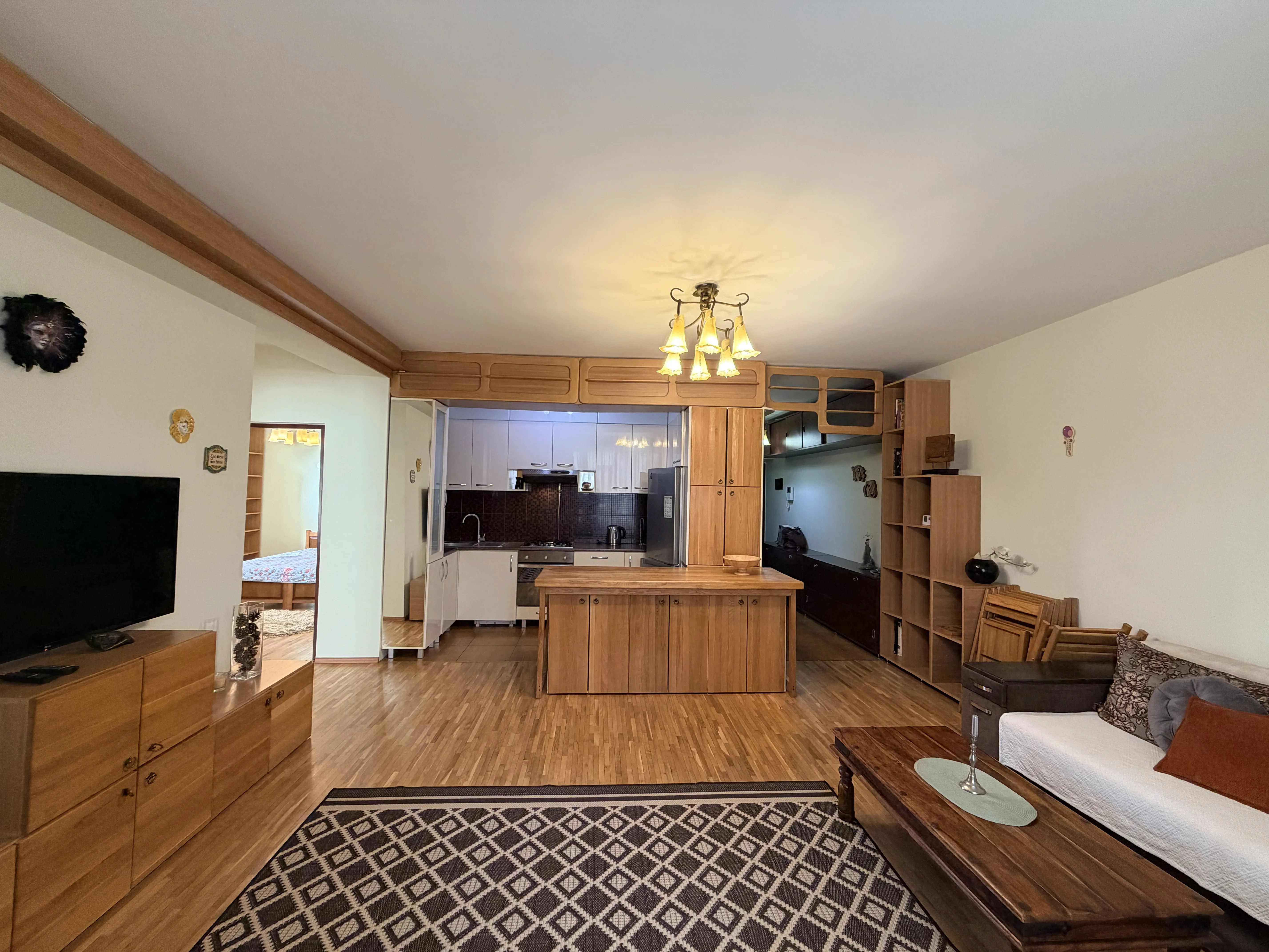 Chișinău Centru str. București 1