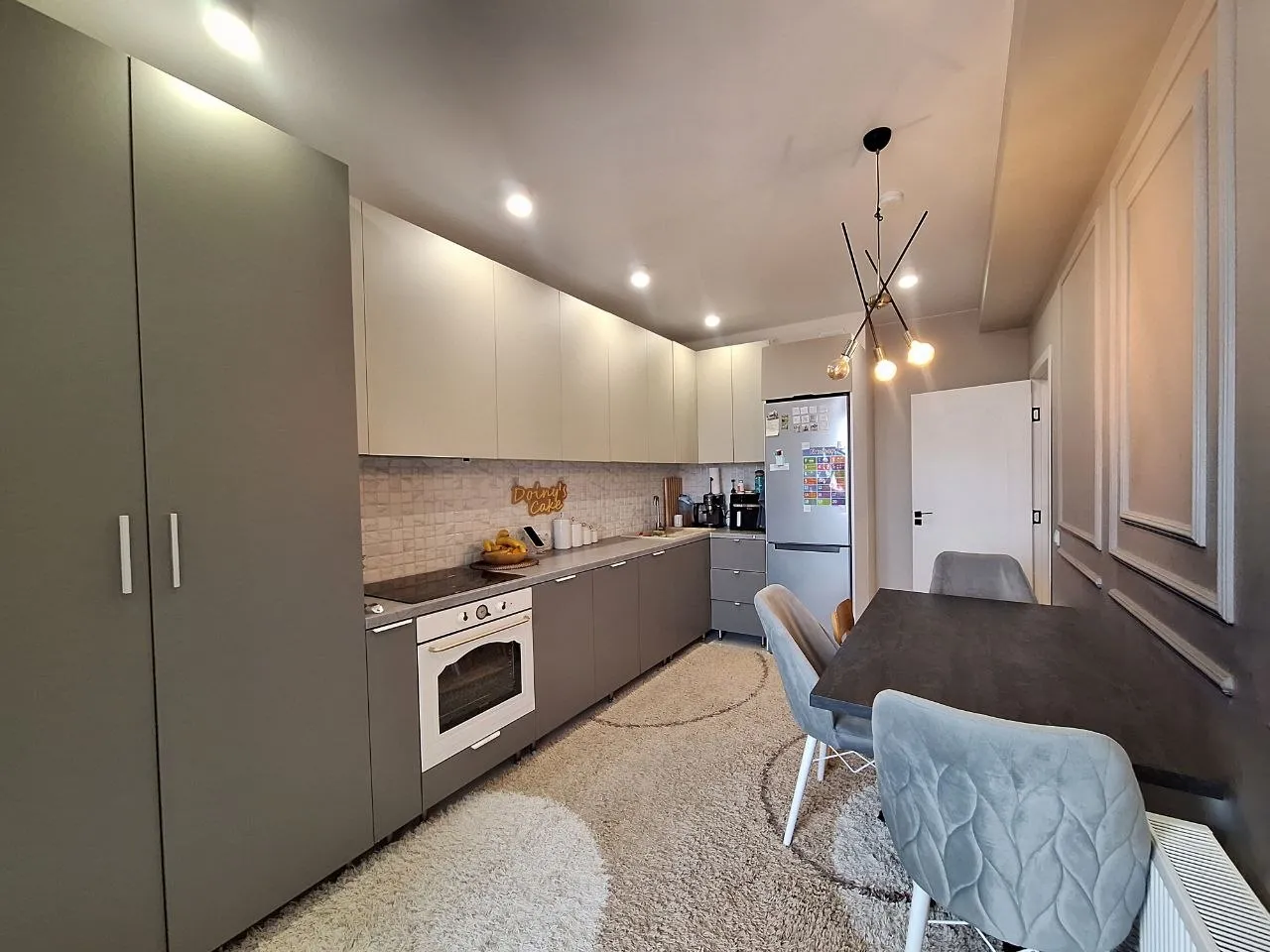 Ialoveni, Centru str. Alexandru cel Bun 1