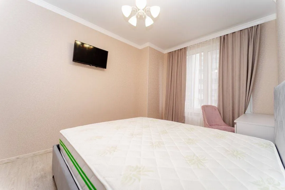 Liviu Deleanu 10/1  4