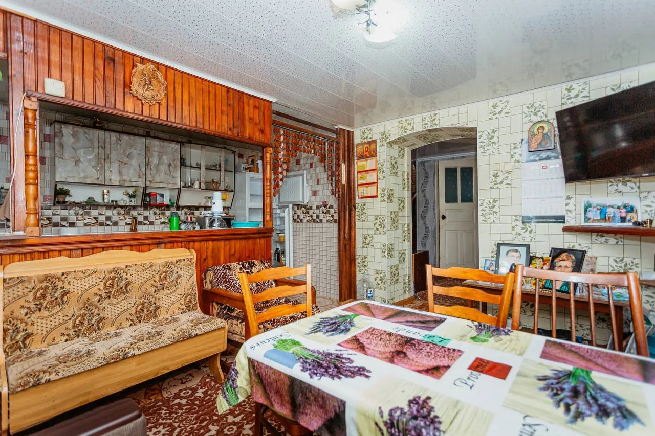 Anenii Noi Centru str. Ion Soltîs 10