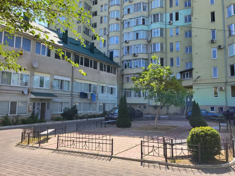 Chișinău Telecentru str.Pictor Mihai Grecu 8