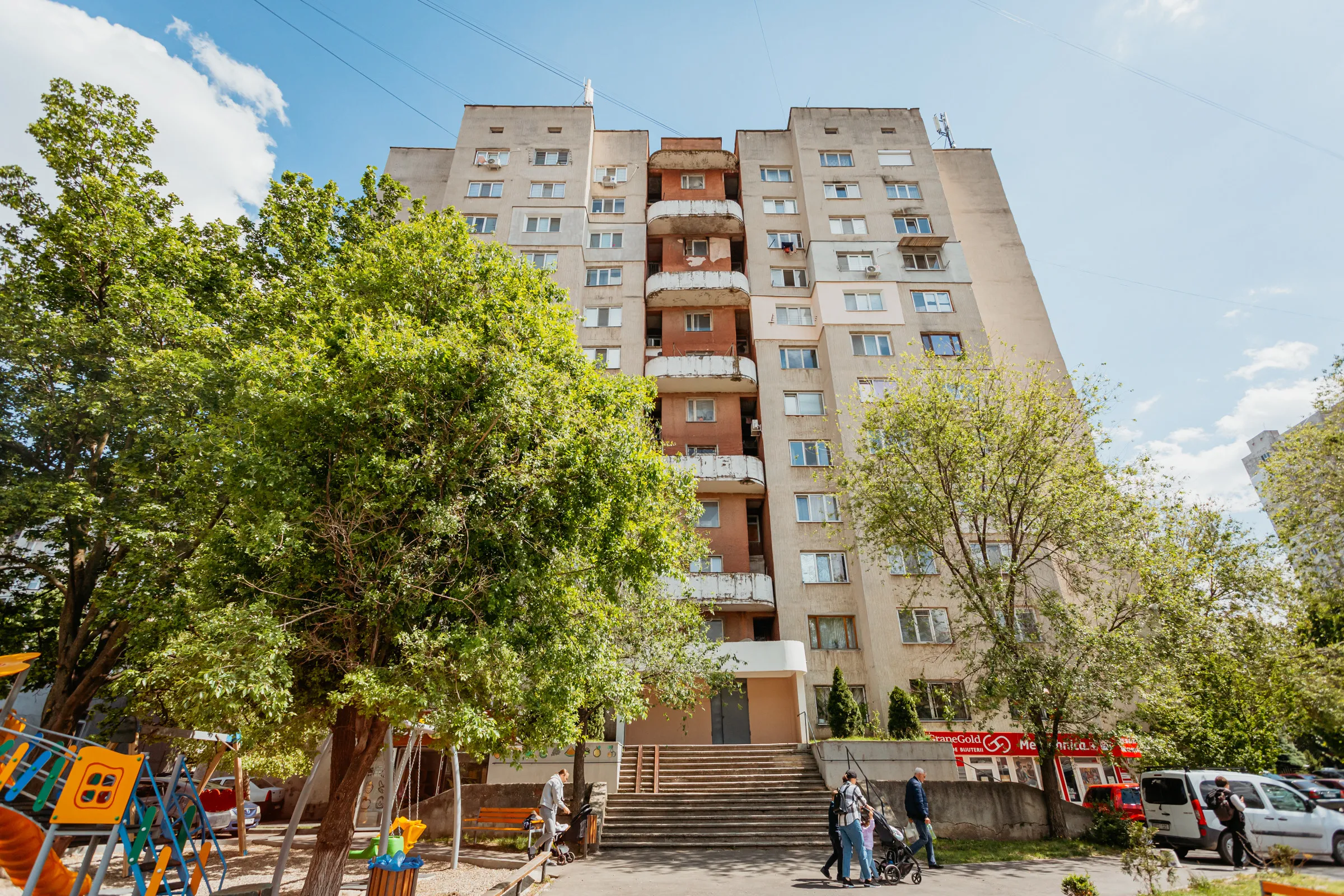 Chișinău Botanica str. Hristo Botev 4