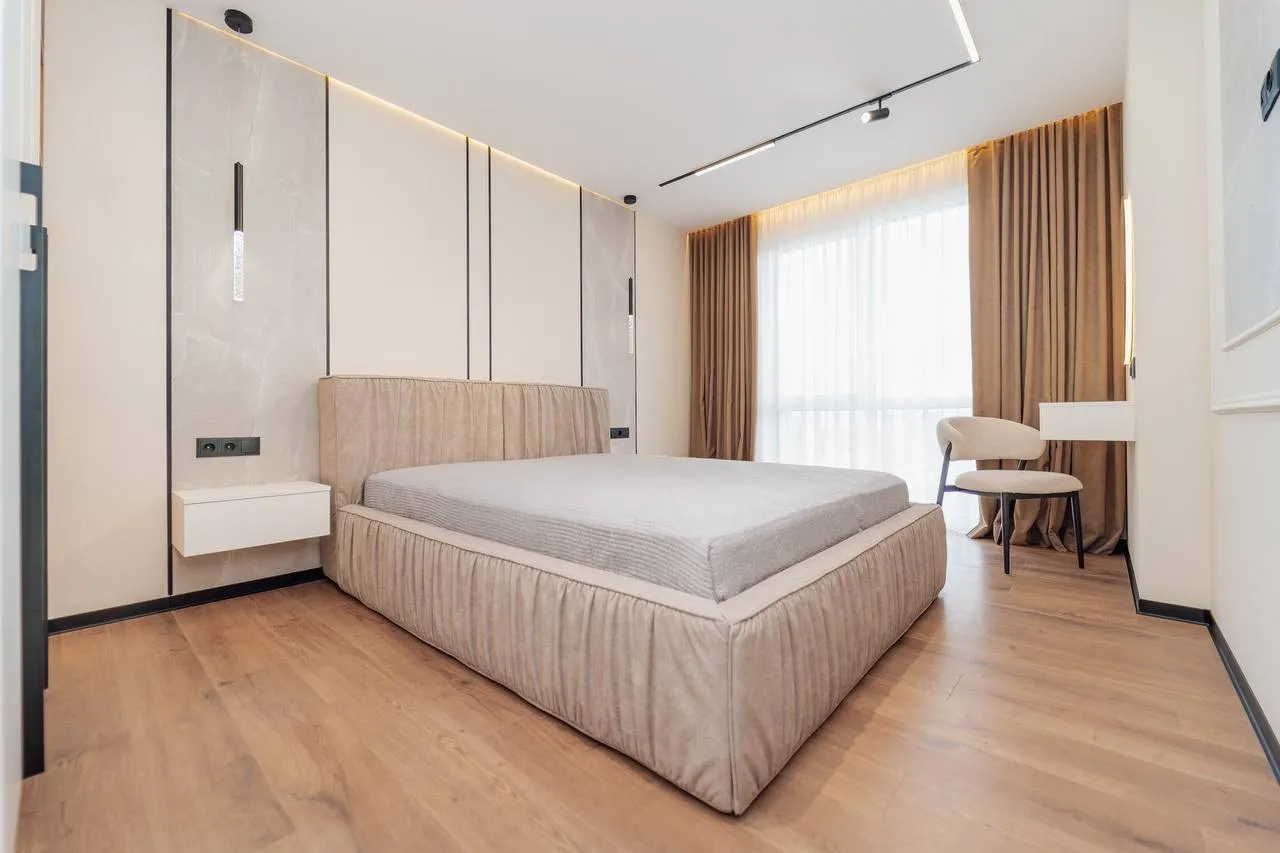 Str. Vasile Lupu 28 E  4