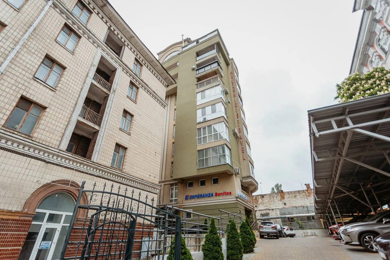 Chișinău Centru bd. Constantin Negruzzi 12