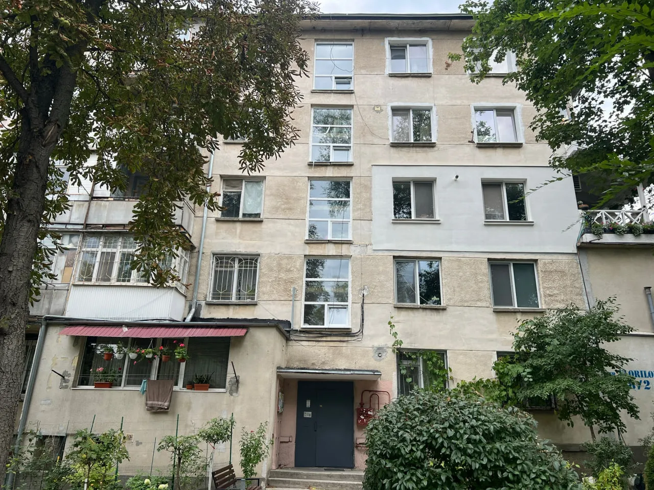 Кишинев Рышкановка ул. Флорилор 7