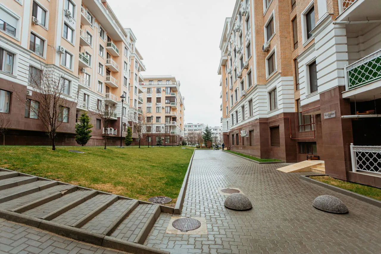 Chișinău Buiucani str. Liviu Deleanu 8