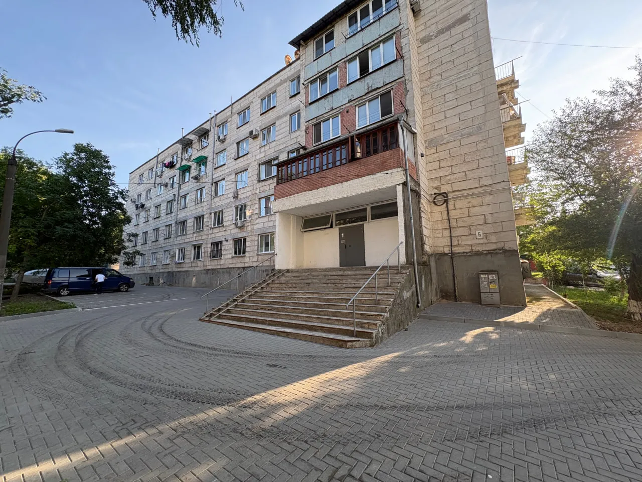 Кишинев Буюканы ул. Буюкани 8