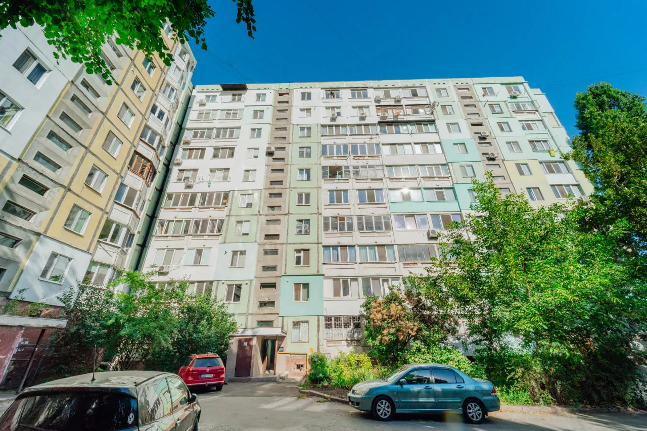 Chișinău Botanica bd. Dacia 10