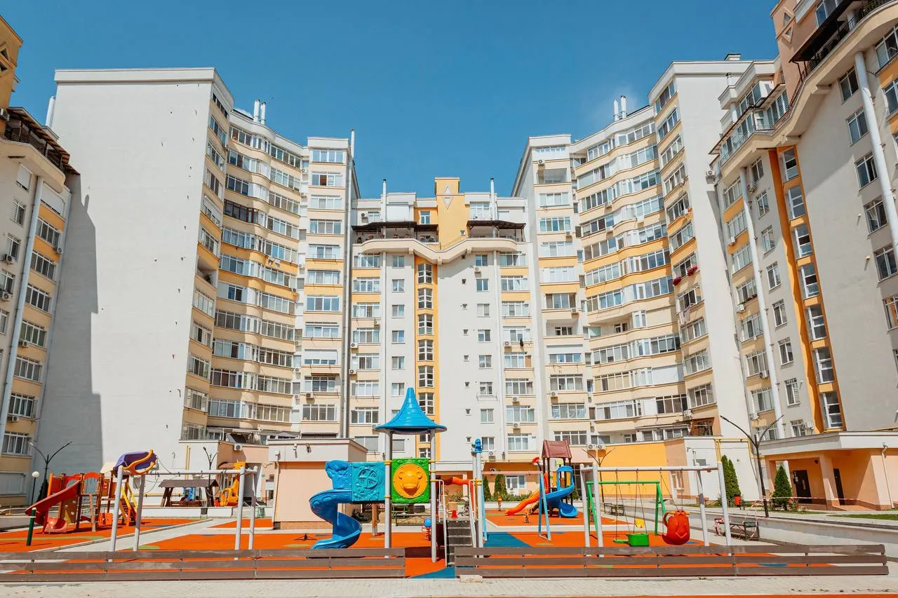 Кишинев Буюканы ул. Алба Юлия 13