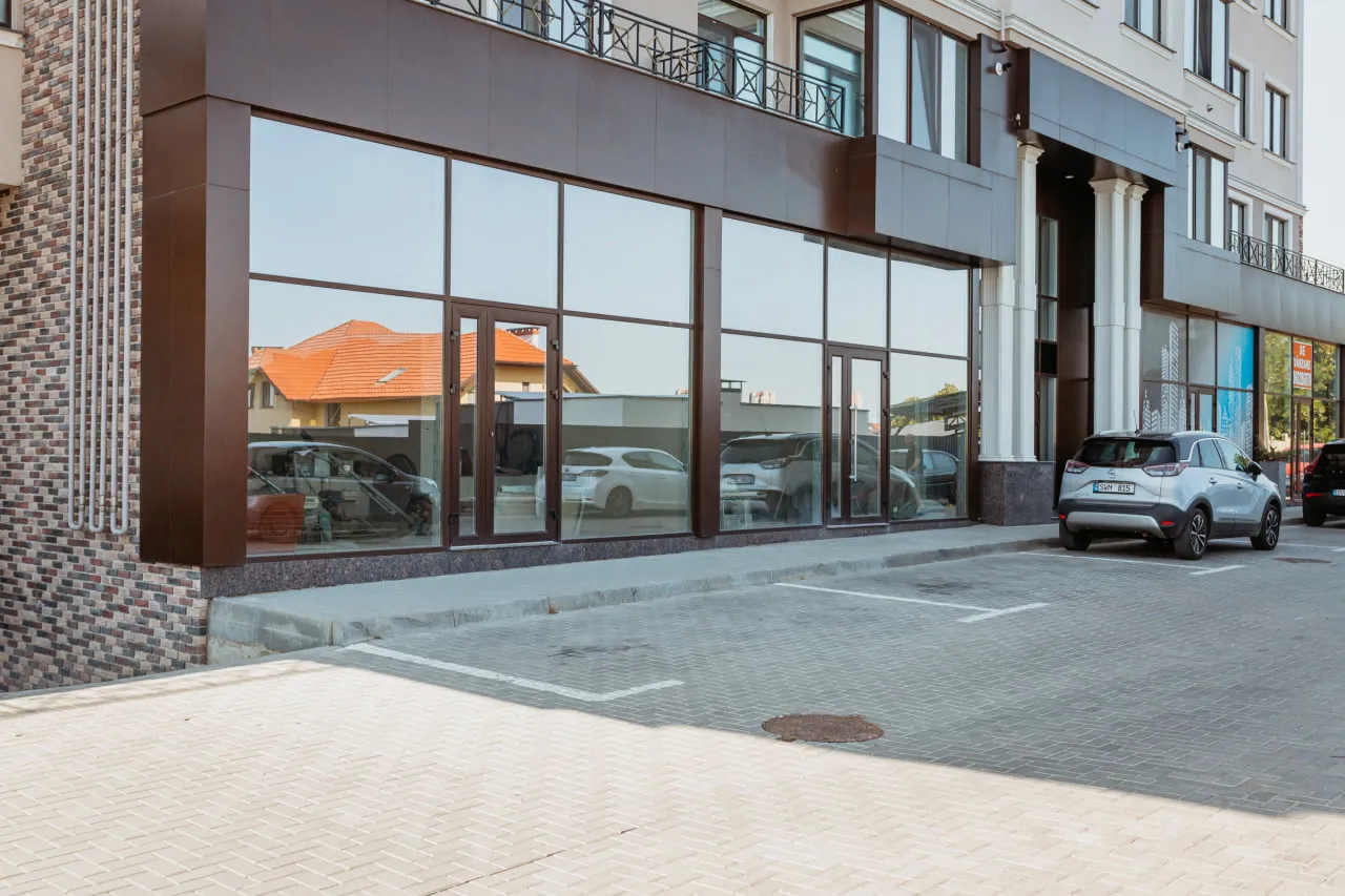 Chișinău Codru str. Cobzarilor 1