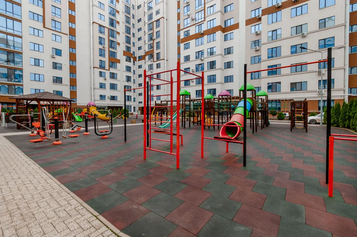 Chișinău Ciocana bd. Mircea cel Bătrân 10