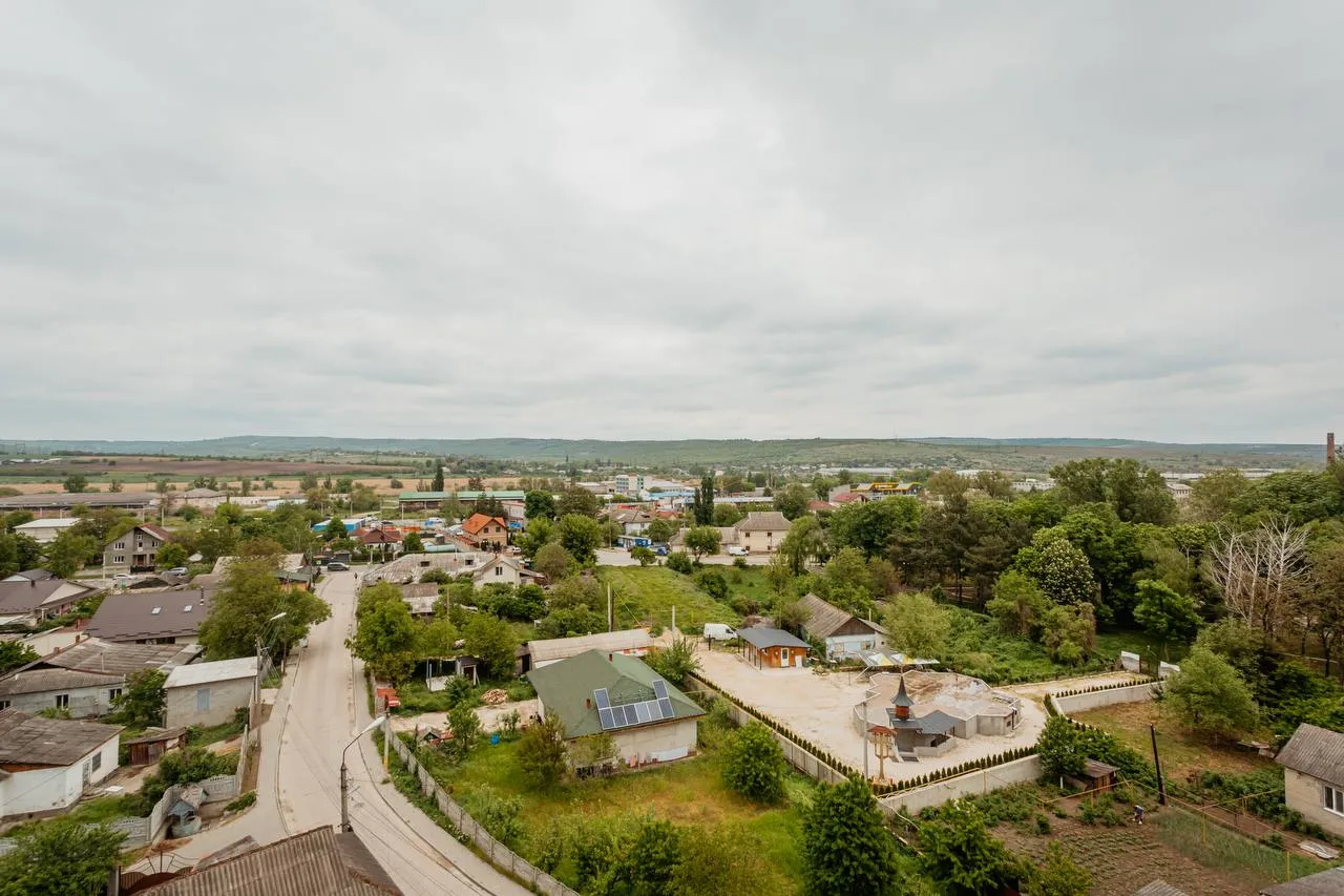 Strășeni Centru str. Veronica Micle 14