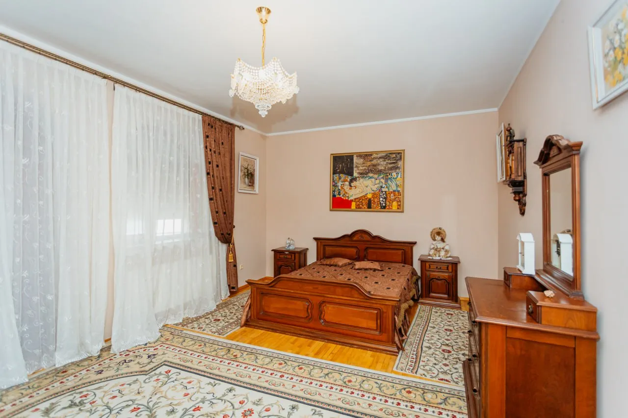 Chișinău Codru str. Sfîntul Petru 9