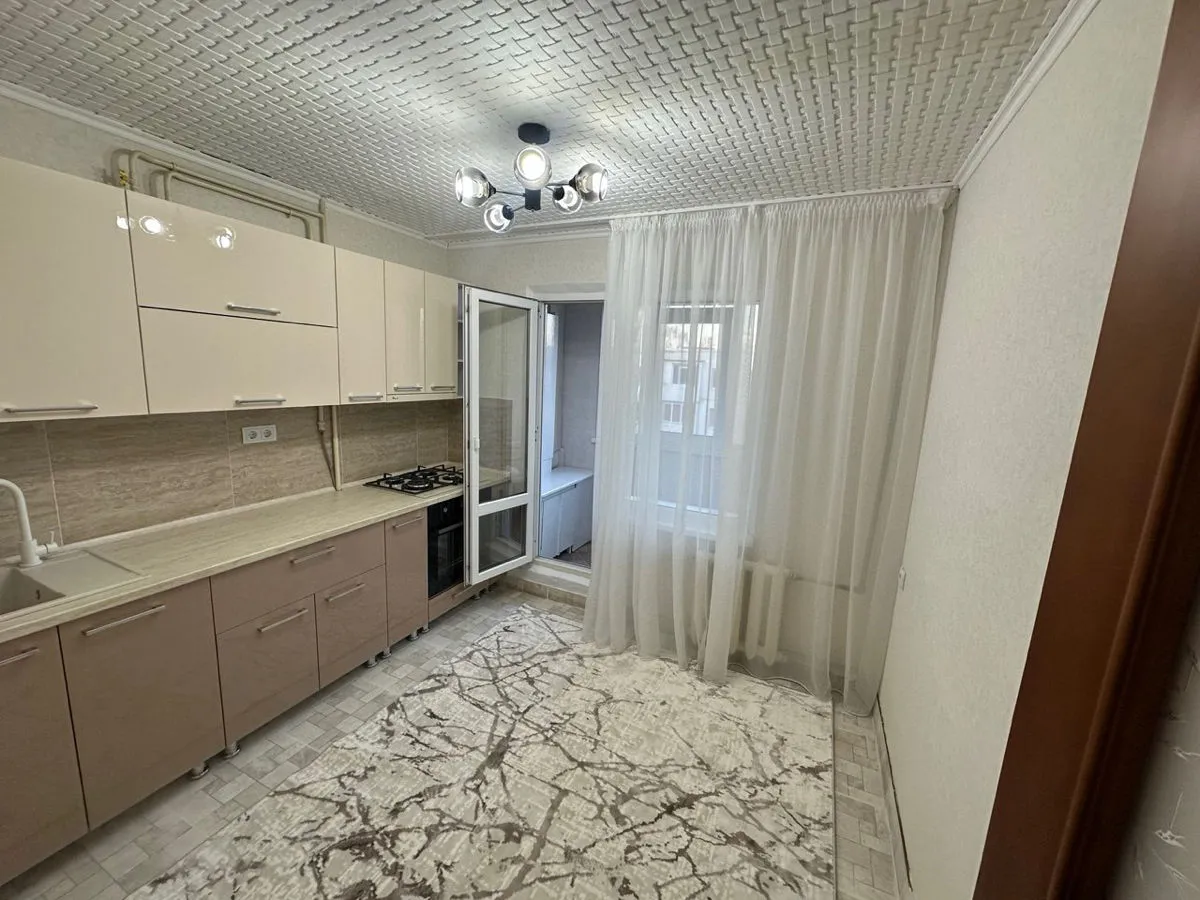 Chișinău Botanica str. Grenoble 3