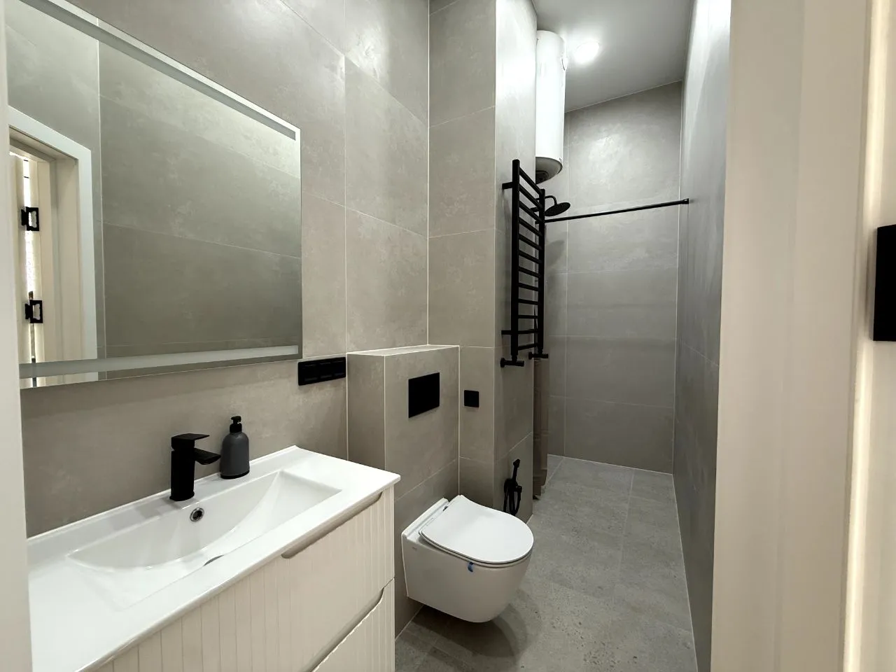 Chișinău Botanica str. Burebista 3