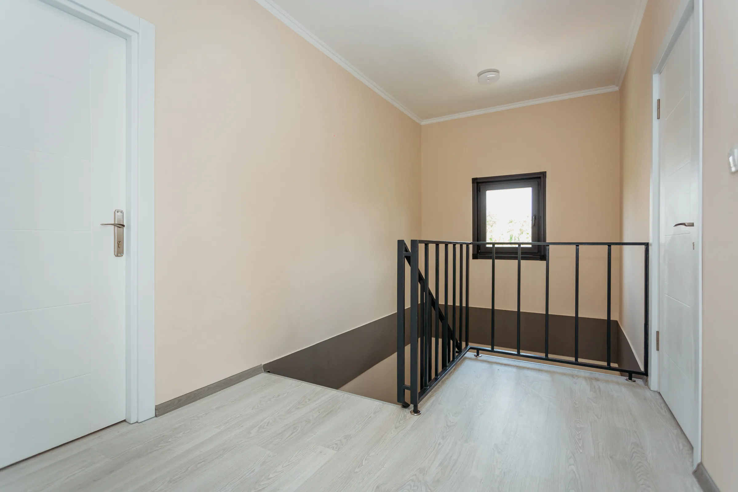Ialoveni Nimoreni str. Codrilor 15