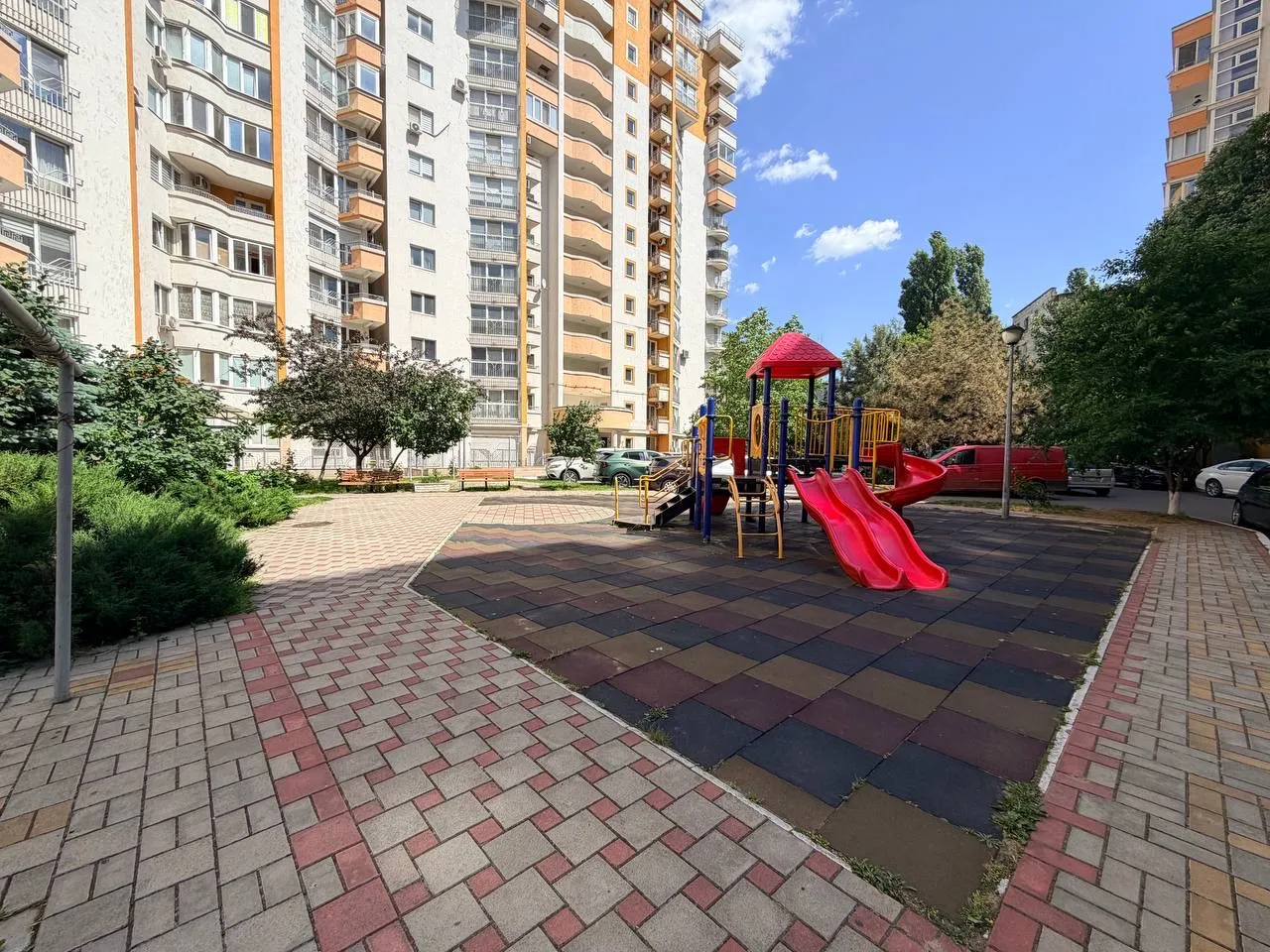 Chișinău Centru str. Valea Trandafirilor 16