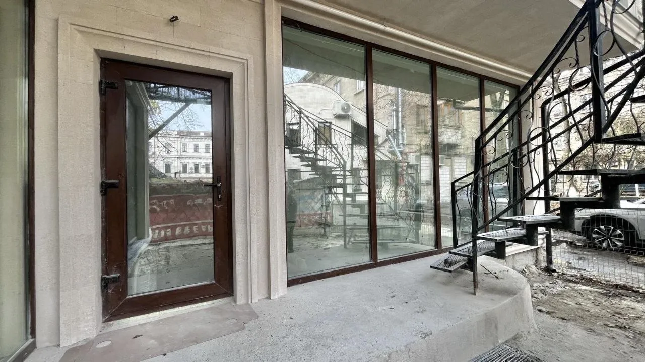 Chișinău Centru bd. Ștefan cel Mare și Sfânt 10