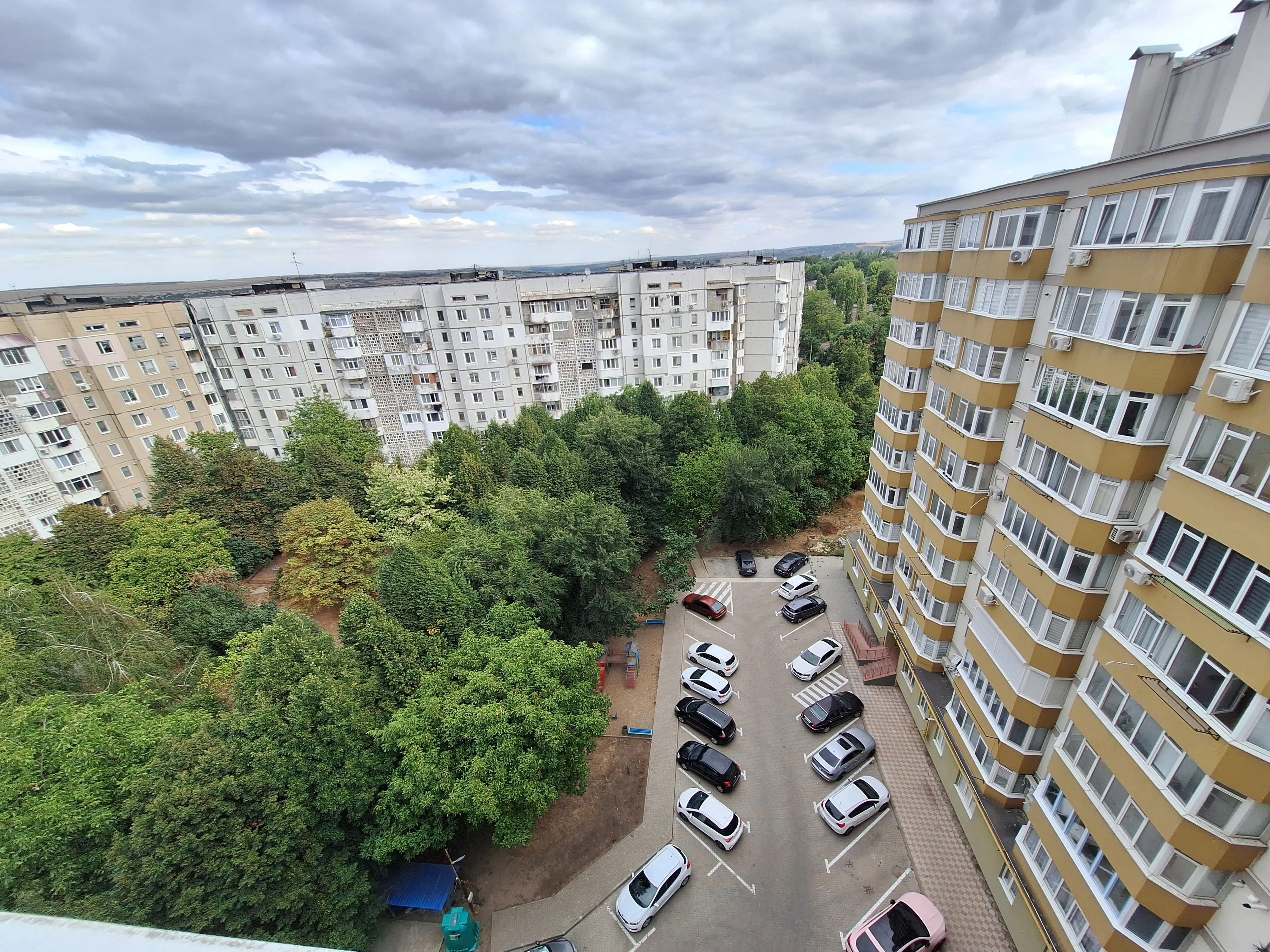 Chișinău Botanica bd. Dacia 8