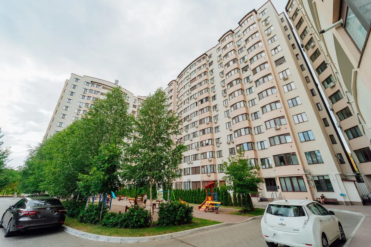 Chișinău Botanica str. Hristo Botev 14